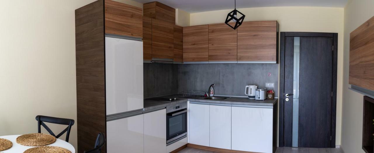 La Familia Apartments Varna Buitenkant foto