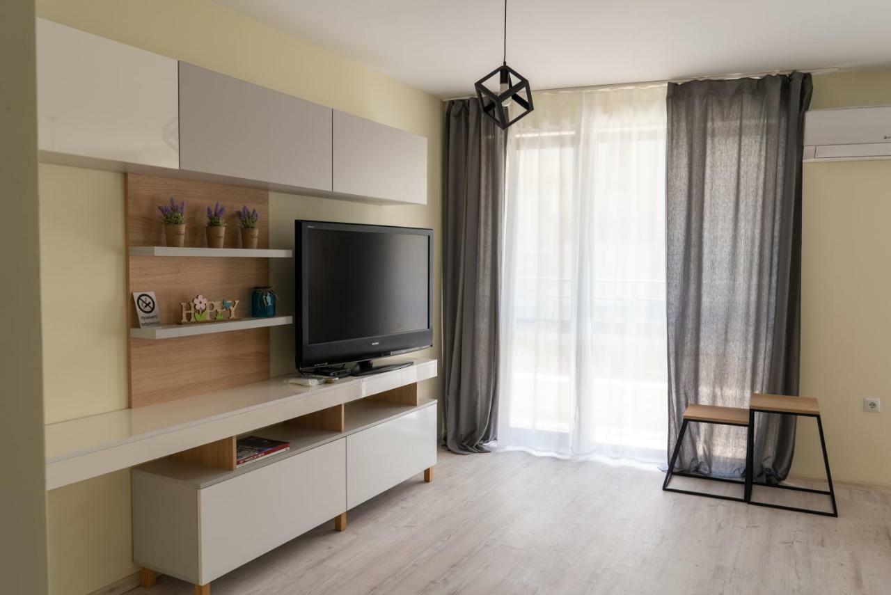 La Familia Apartments Varna Buitenkant foto