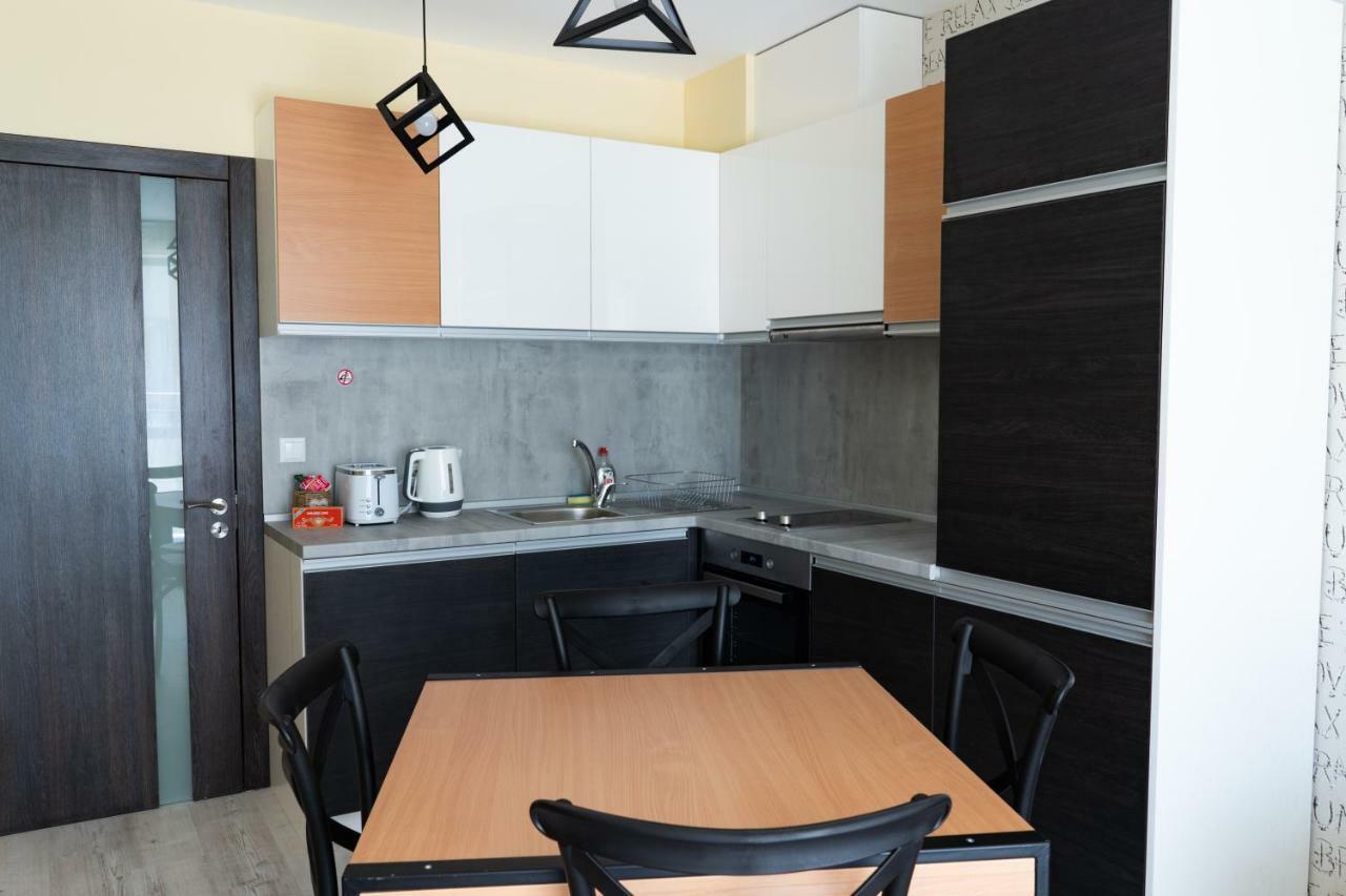 La Familia Apartments Varna Buitenkant foto