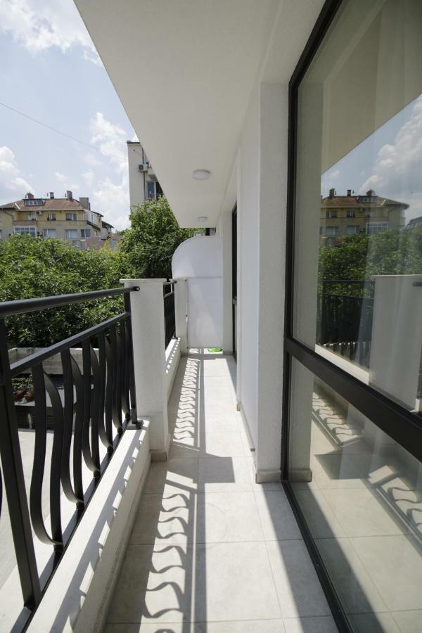 La Familia Apartments Varna Buitenkant foto